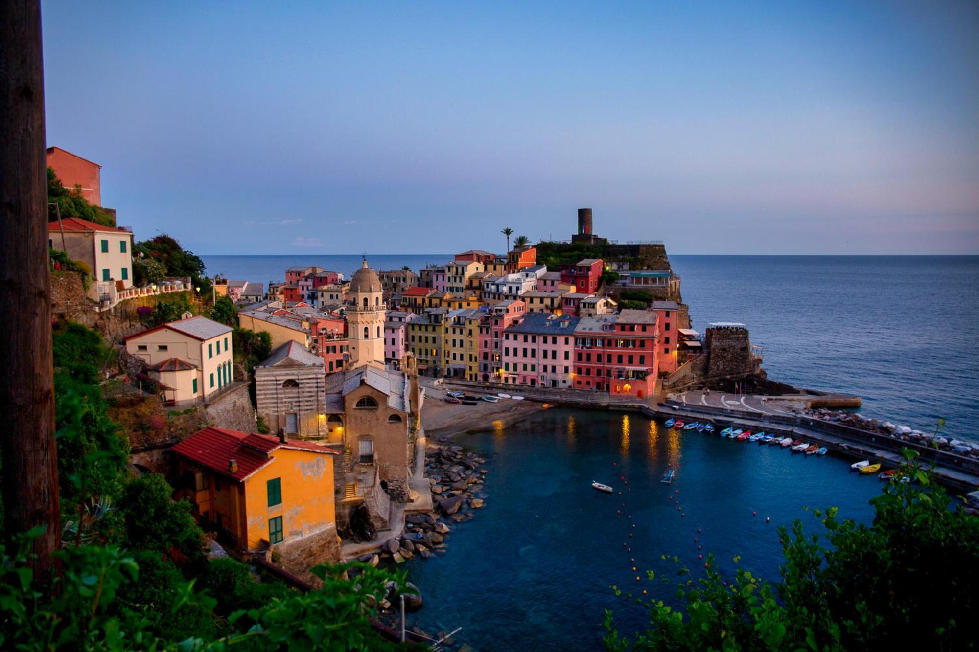 The Vernazza Main Plaza - Rooms & Suites Eksteriør bilde